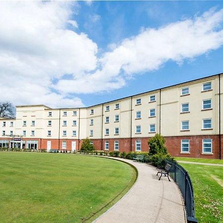 Premier Inn Stoke - Trentham Gardens 外观 照片