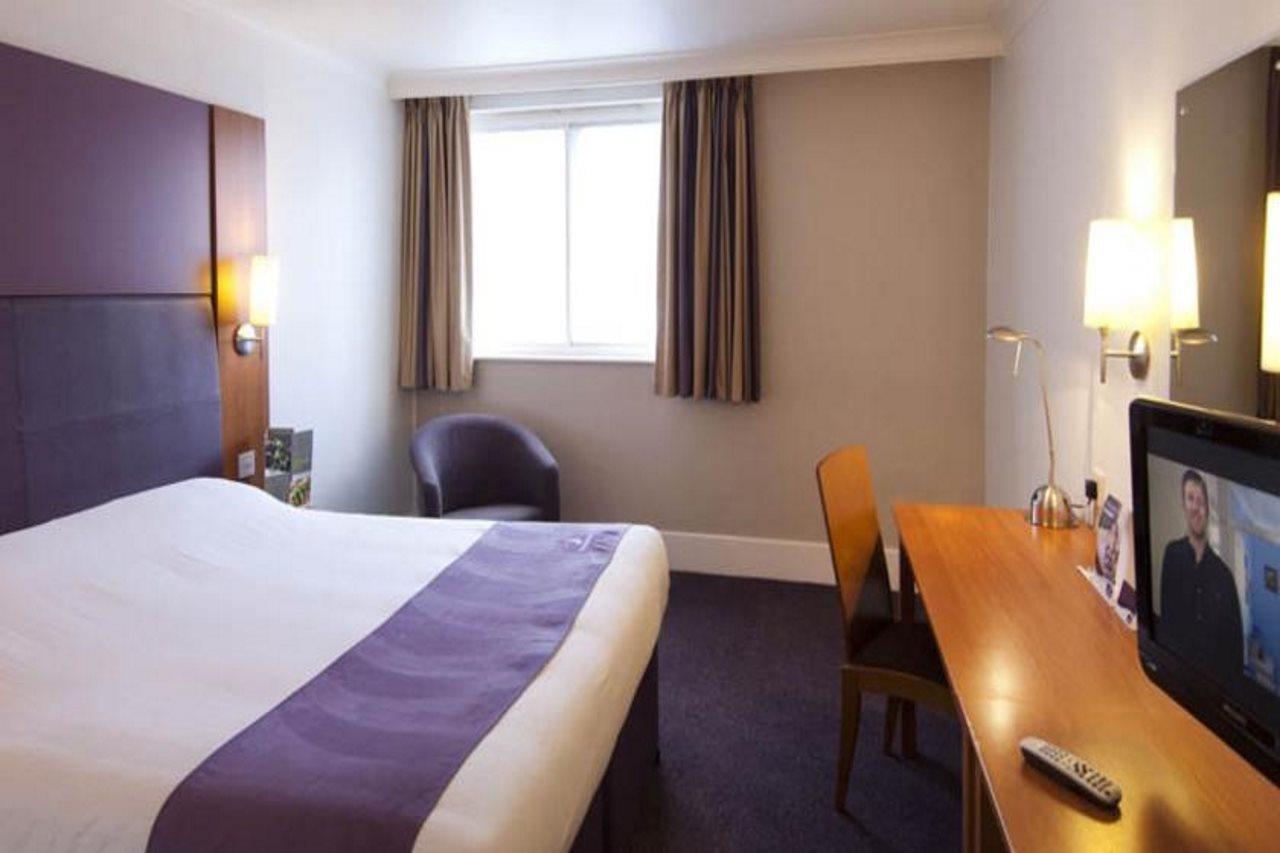 Premier Inn Stoke - Trentham Gardens 外观 照片